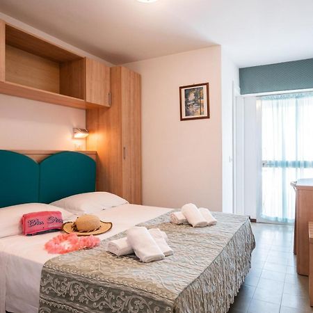 Blu Star Hotel Gabicce Mare Exterior foto
